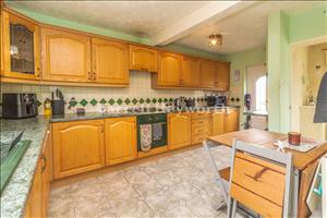 Kitchen Diner image 2