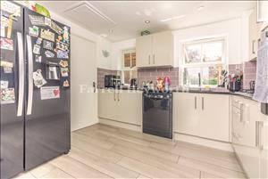 Kitchen b