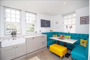 Kitchen Diner 4
