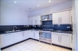 LR KITCHEN 1