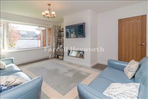 Lounge image 2