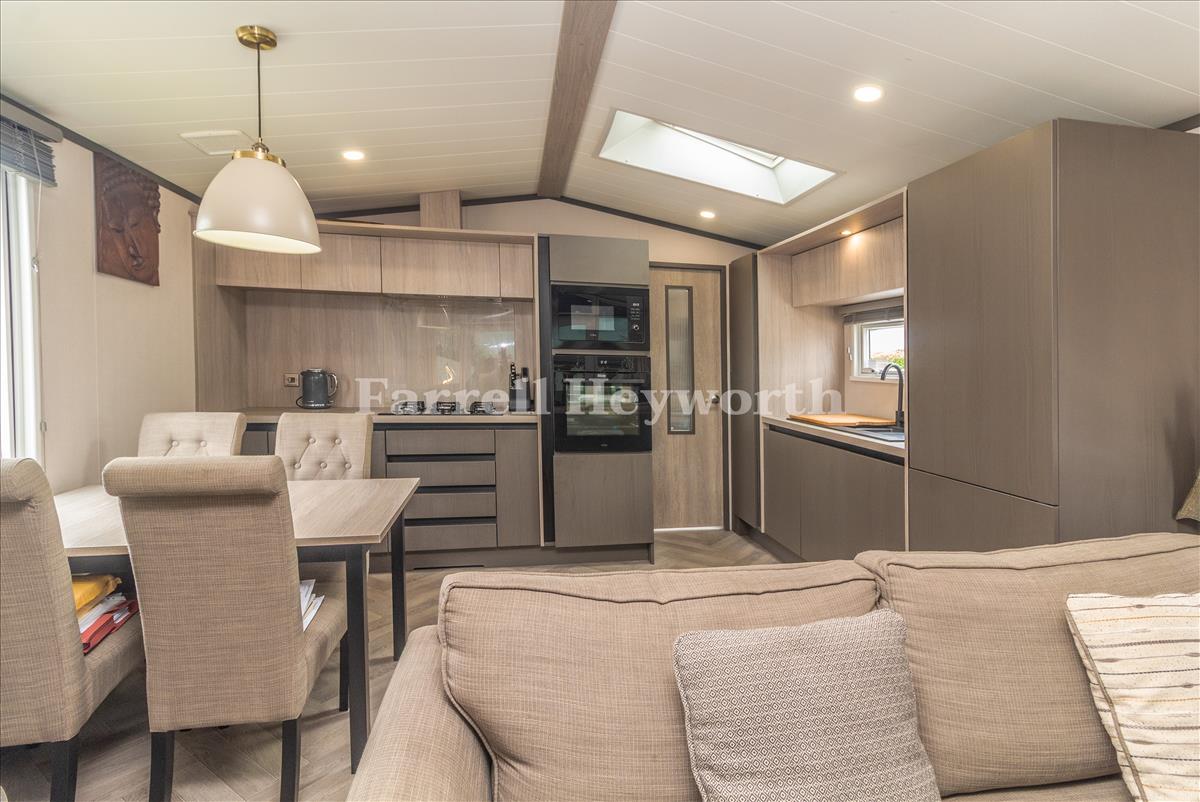 Open Plan Area image 2