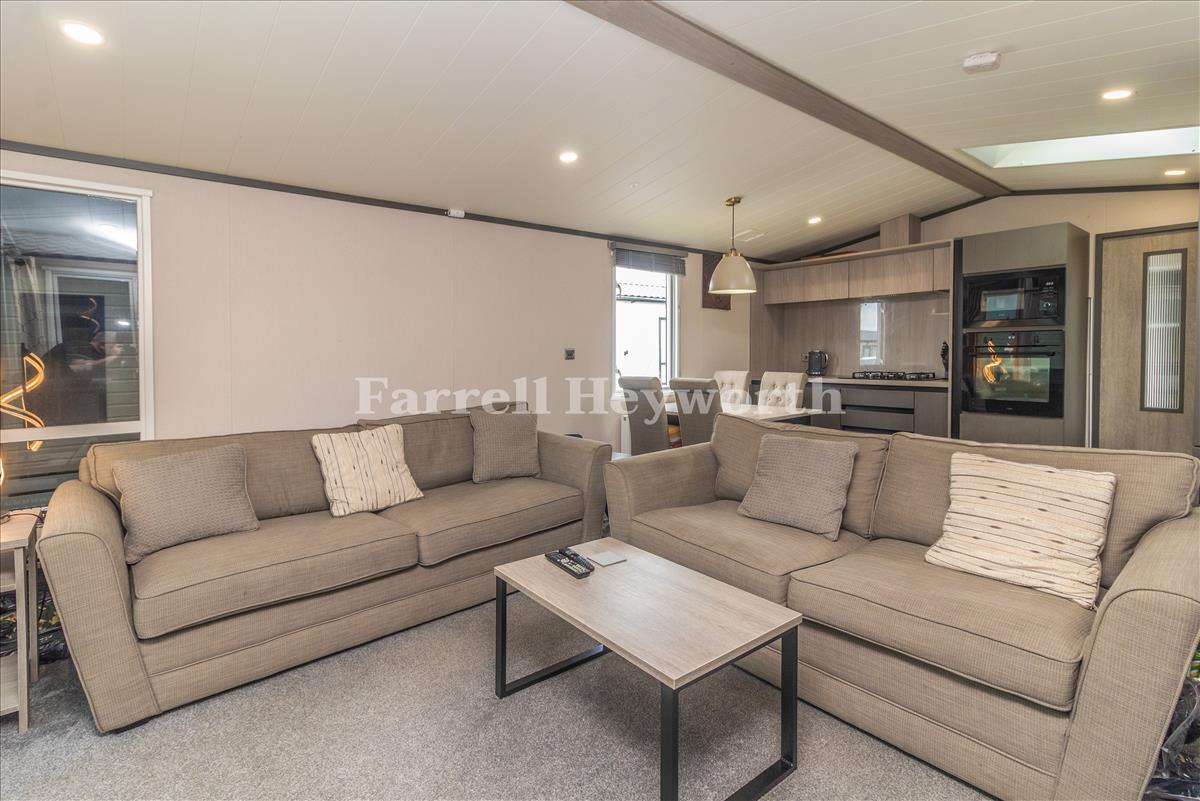 Open Plan Area image 4