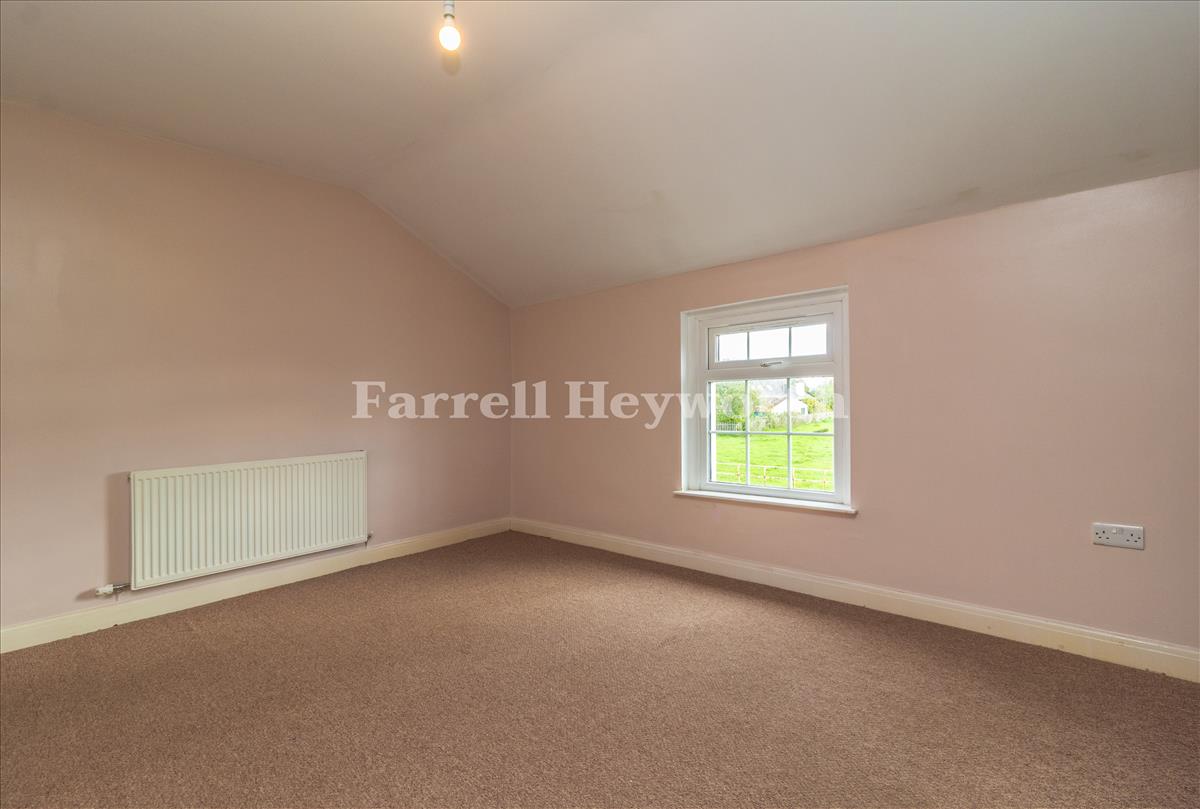 Front Double Bedroom image 2