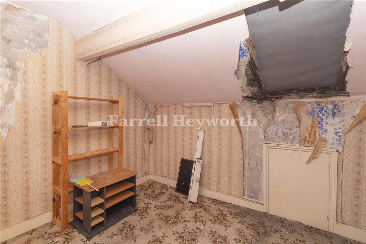 Loft Area Possible bedroom 5