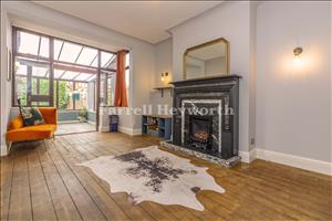 Living Room e