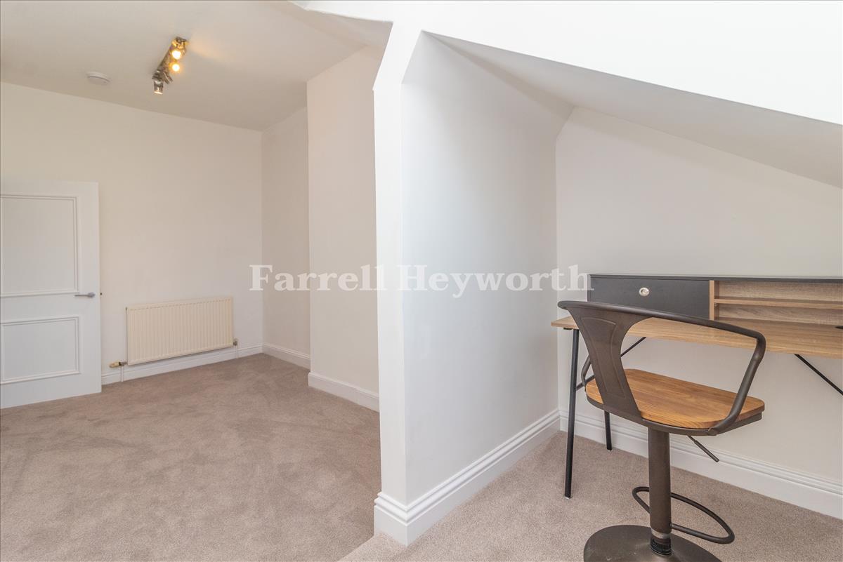 Bedroom 2 study Area