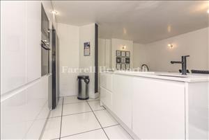 Kitchen c