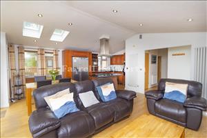 Open Plan Living 3