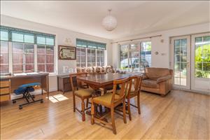 Reception Room 2 image 2