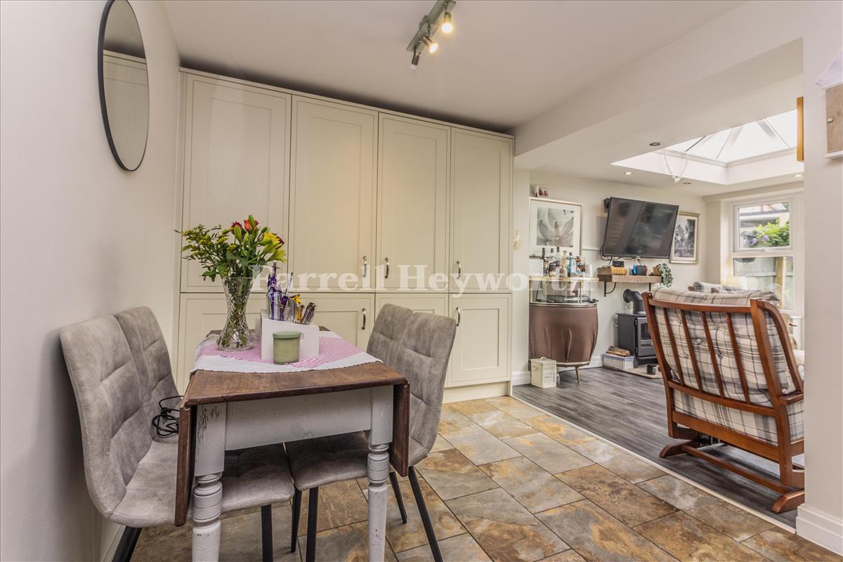 Kitchen c
