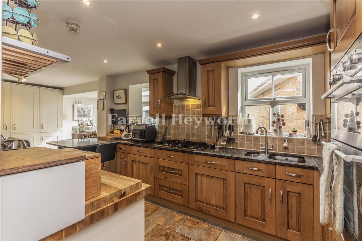 Kitchen x