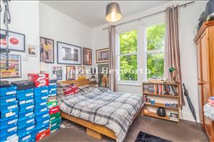 Bedroom 1 image 2