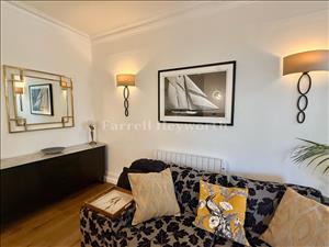 Lounge feature