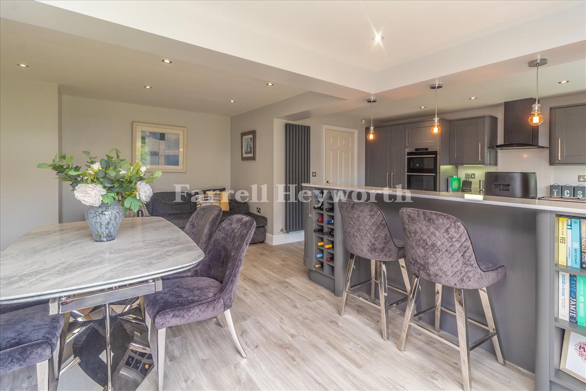 Kitchen Diner image 2