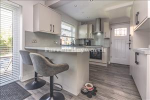 Kitchen b