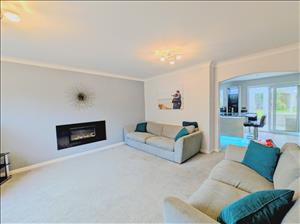 Lounge 2