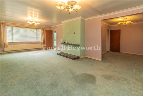 Lounge Diner image 2 New