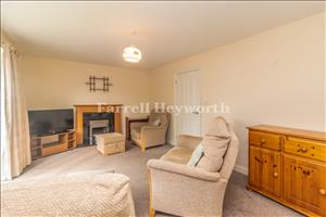 Lounge image 2