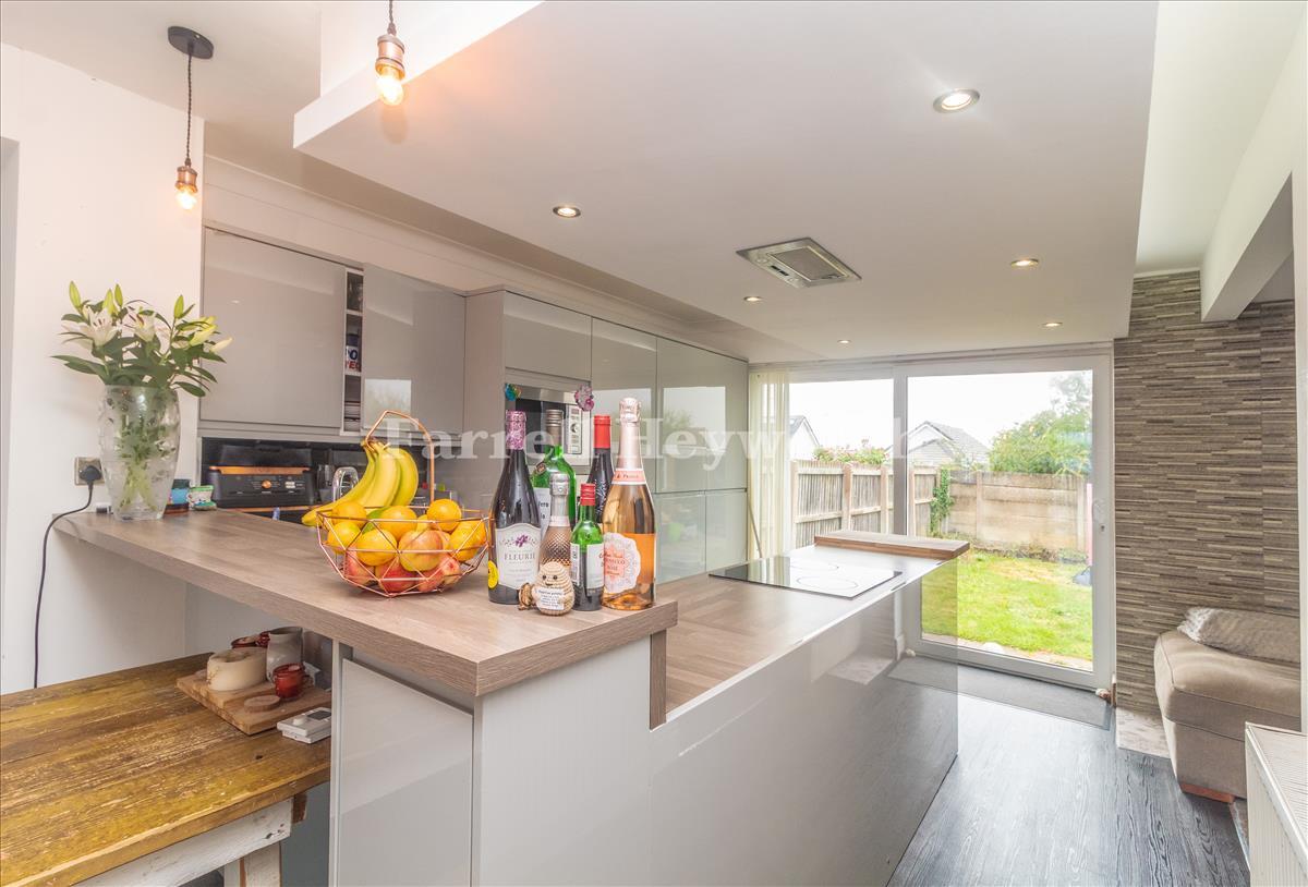Kitchen Area image 3