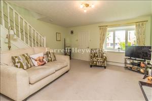 Lounge image 2