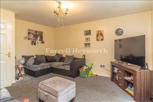 Lounge image 2