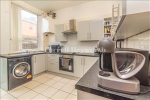Kitchen image 2