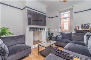 Lounge image 3