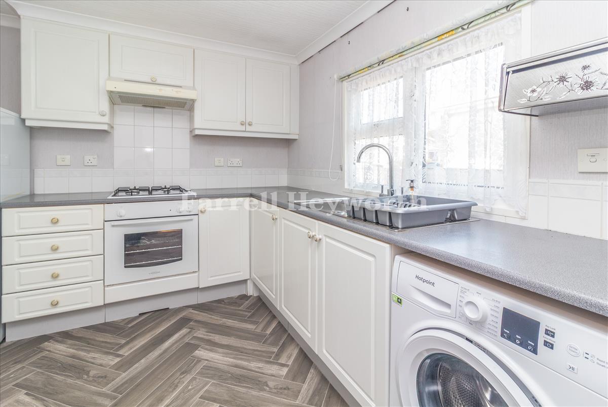 Kitchen image 2