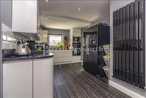 Kitchen b