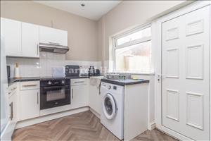Kitchen image 2
