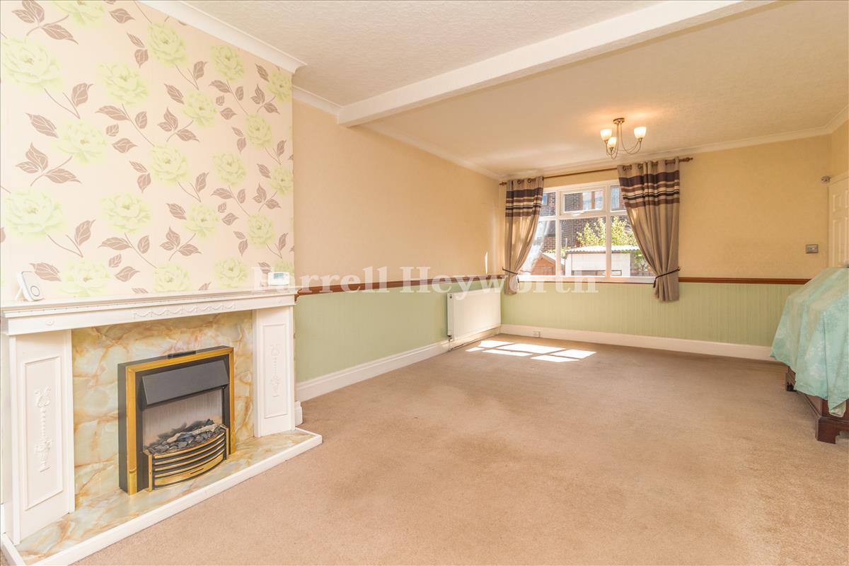 Lounge Diner image 2