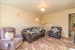 Lounge image 2