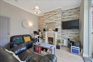 LOUNGE 2