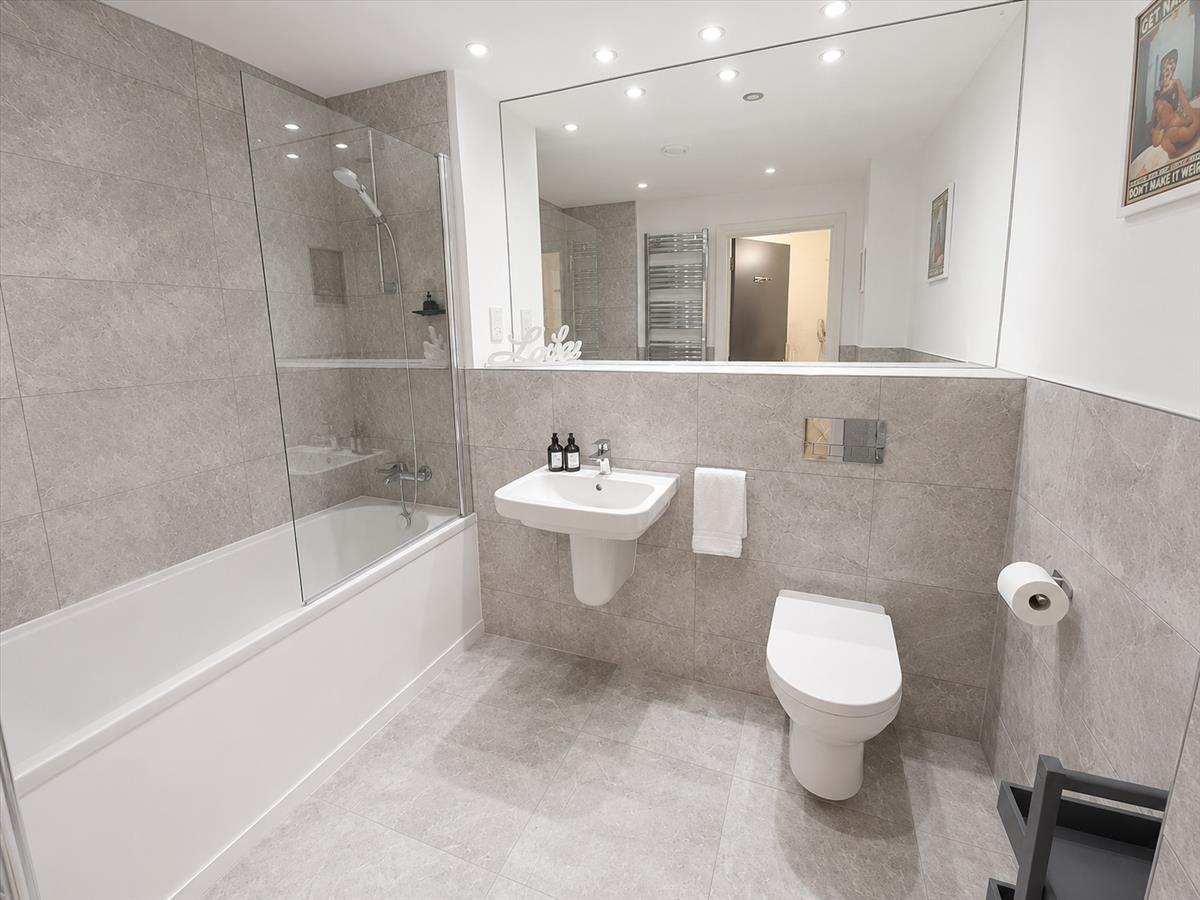 Broadway Main Bathroom