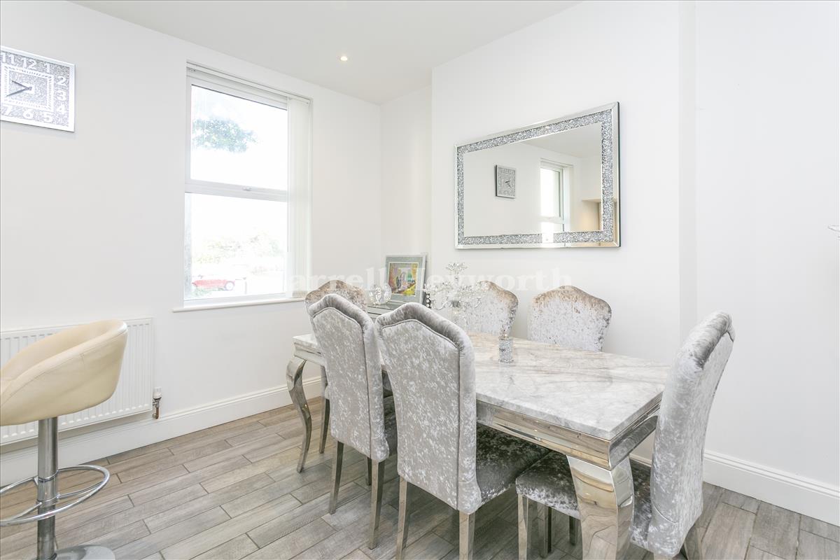 Kitchen diner view 6