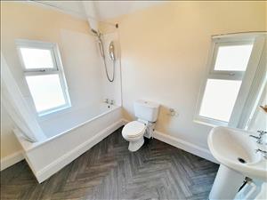 1st Floor Granville Road Bathroom