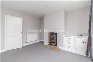 Lounge image 2