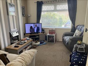 Living Room Pic 1