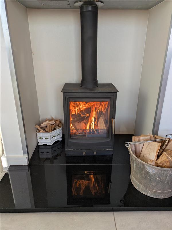 Lily Close Wood Burning Stove
