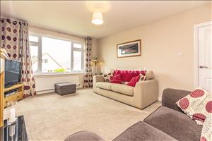 Lounge b