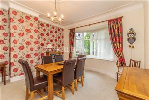 Dining Room/bed 3
