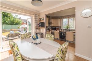 Kitchen Diner image 2