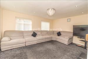 Lounge image 2