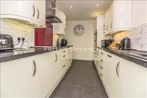 Kitchen b