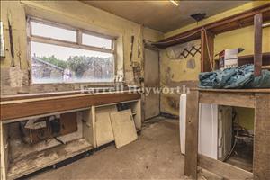 Kitchen b