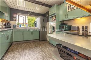 Kitchen c