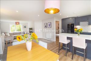 Open Plan Living 4