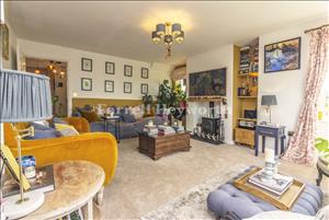 Lounge b