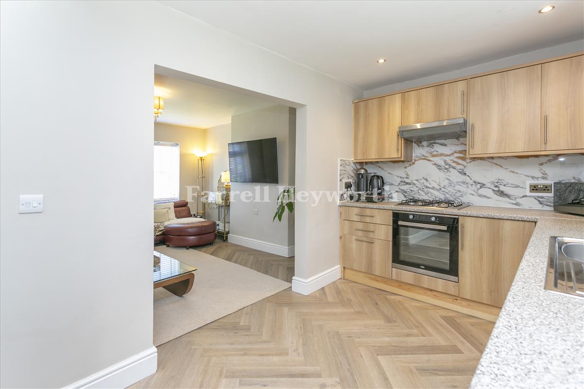 Kitchen diner view 4